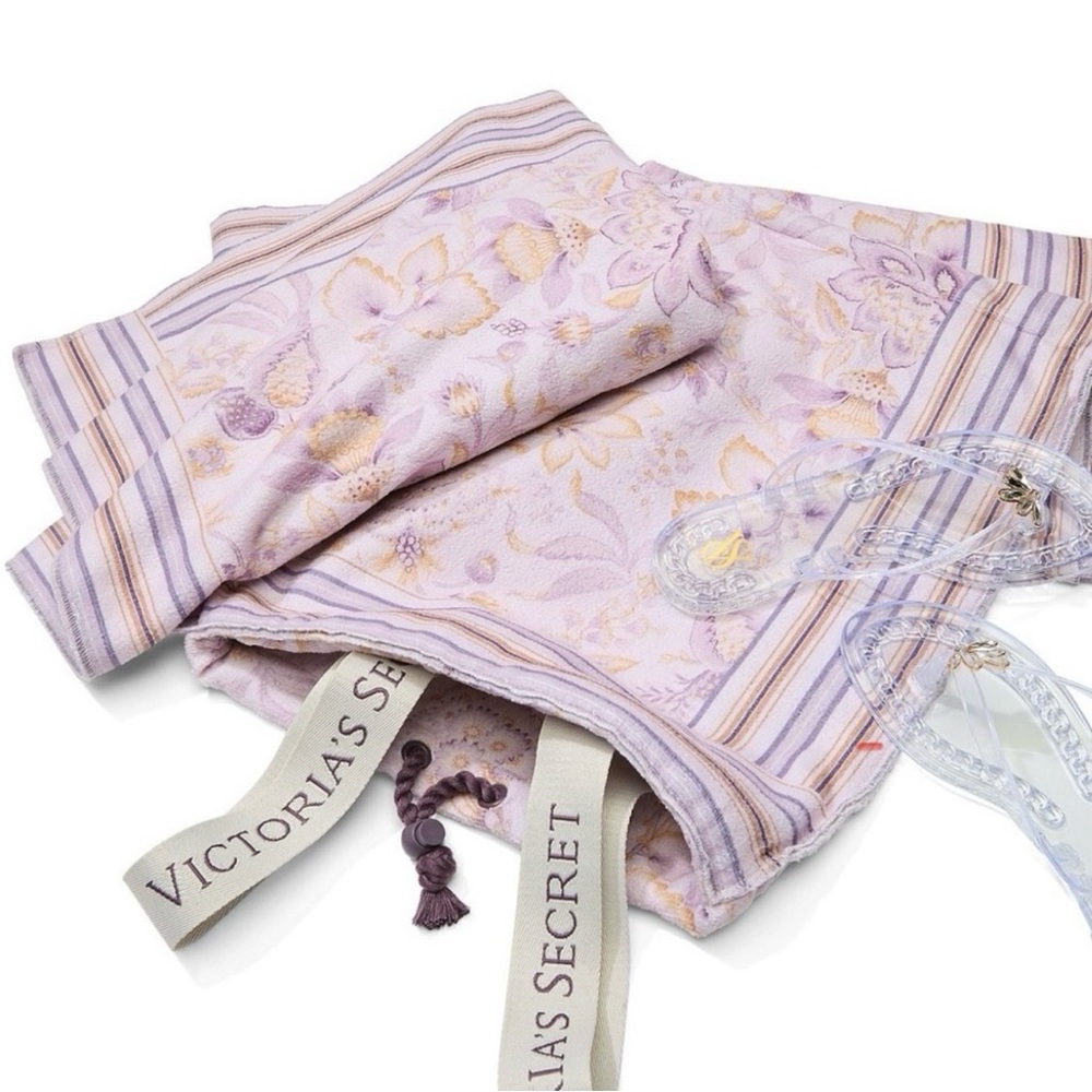 Victoria's Secret Lavender Floral Towel Set - Brand New